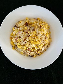 五目炒飯。