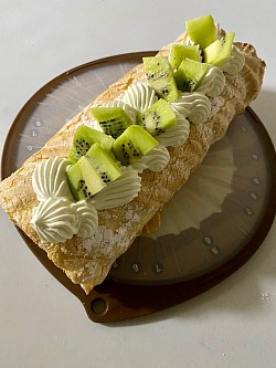 crispy roll cake